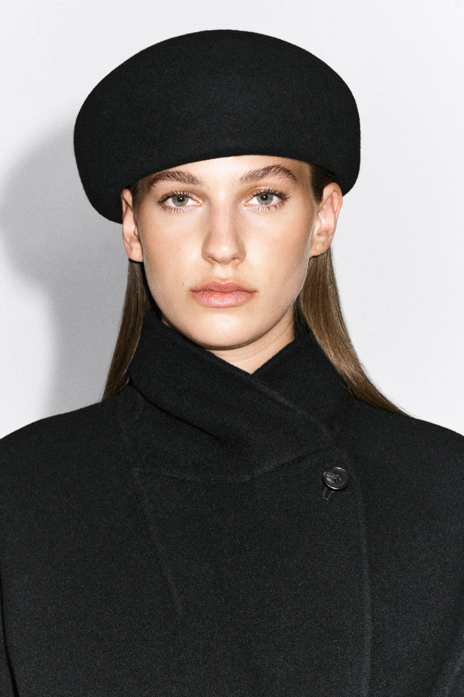 SCULPTED WOOL BERETBLACK