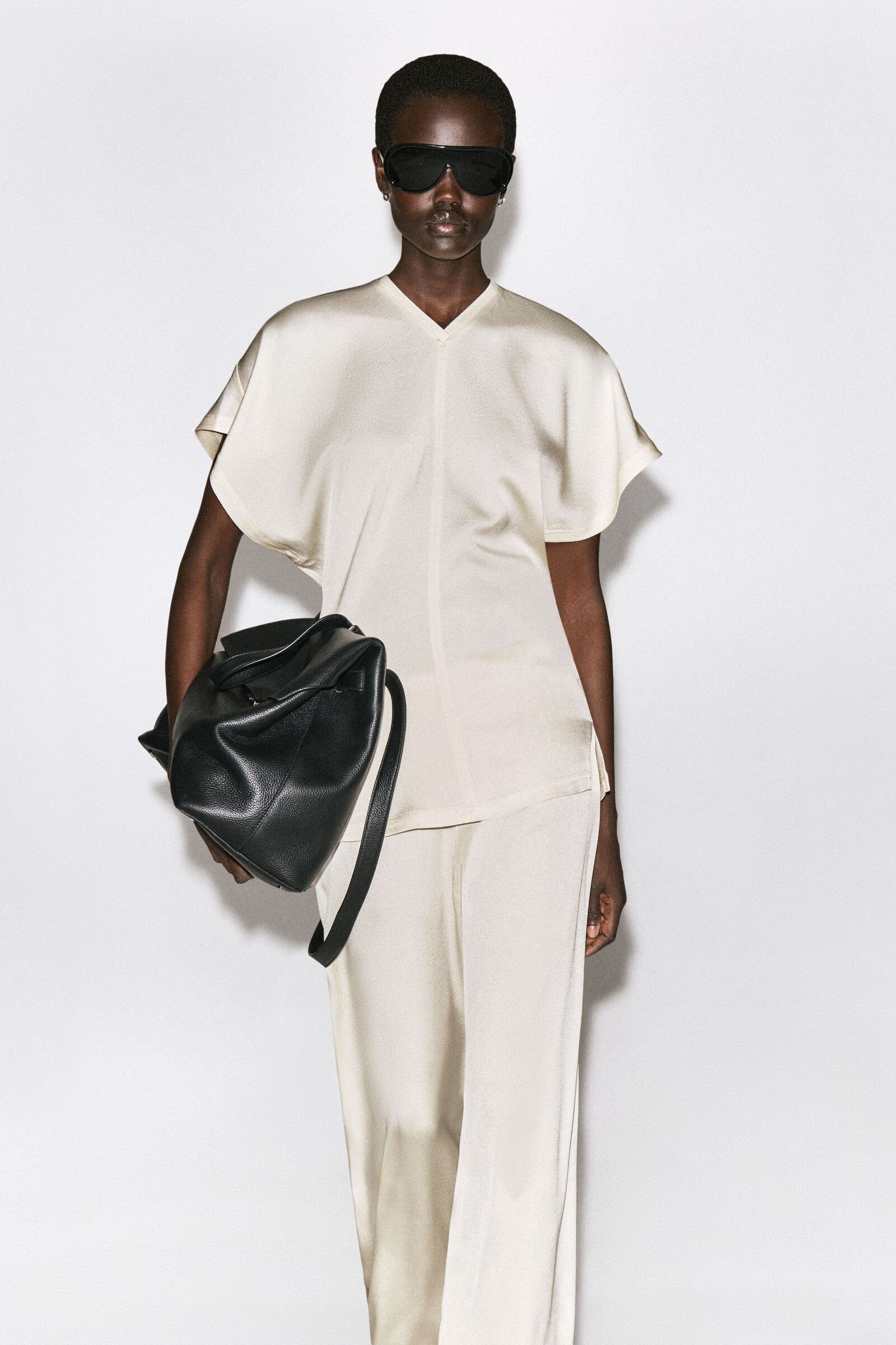 DRAPED CREPE V-NECK TOPCREAM