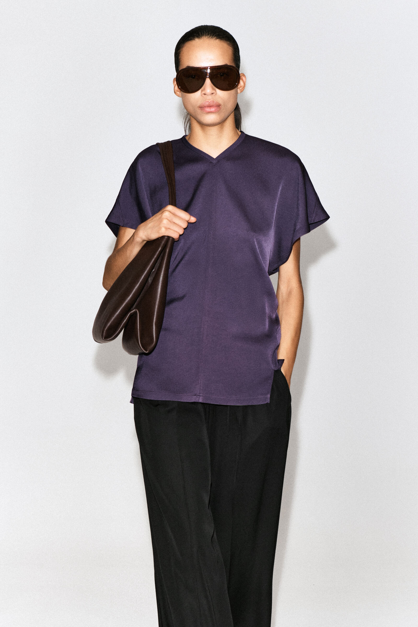 DRAPED CREPE V-NECK TOPDARK PURPLE