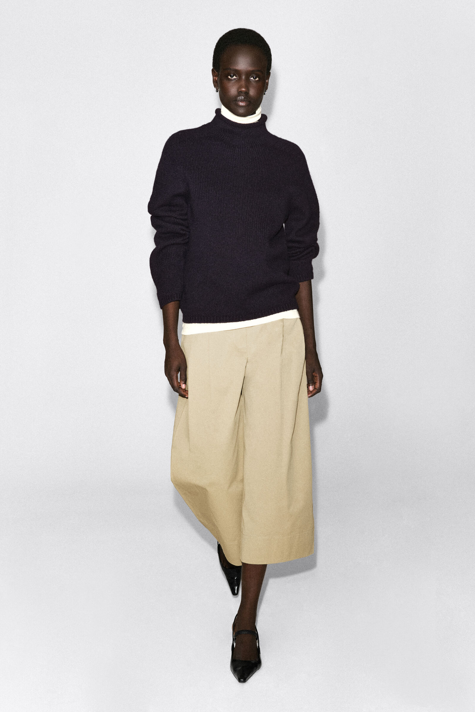 COTTON CROPPED BARREL-LEG TROUSERSBEIGE