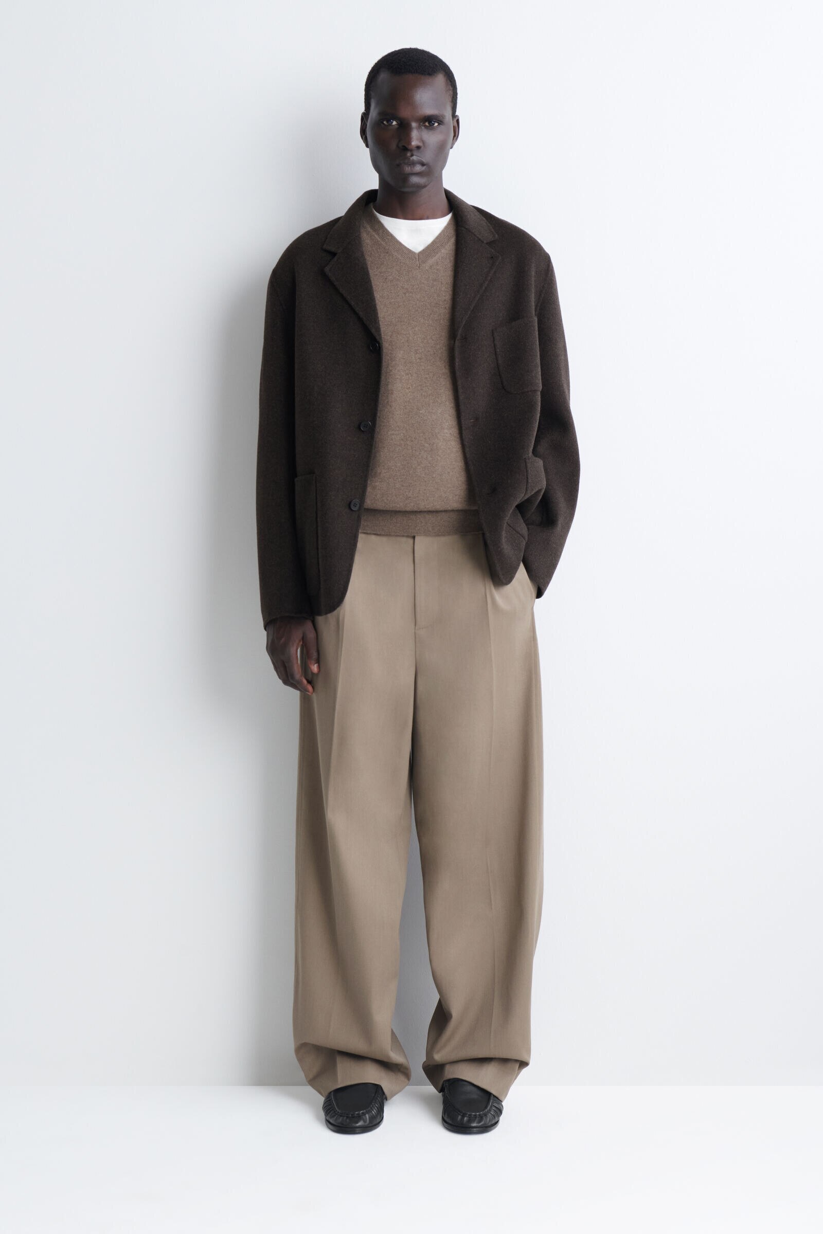 WOOL-COTTON RELAXED-FIT WIDE-LEG TROUSERSDARK BEIGE
