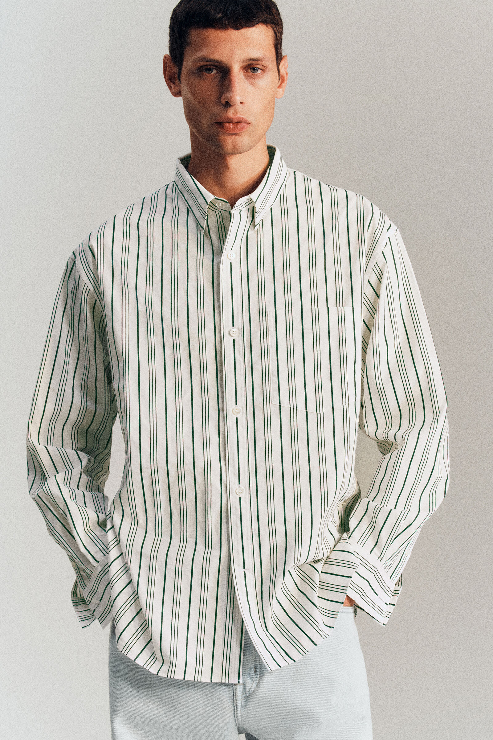 OVERSIZED STRIPED COTTON-POPLIN SHIRTWHITE / GREEN / STRIPED