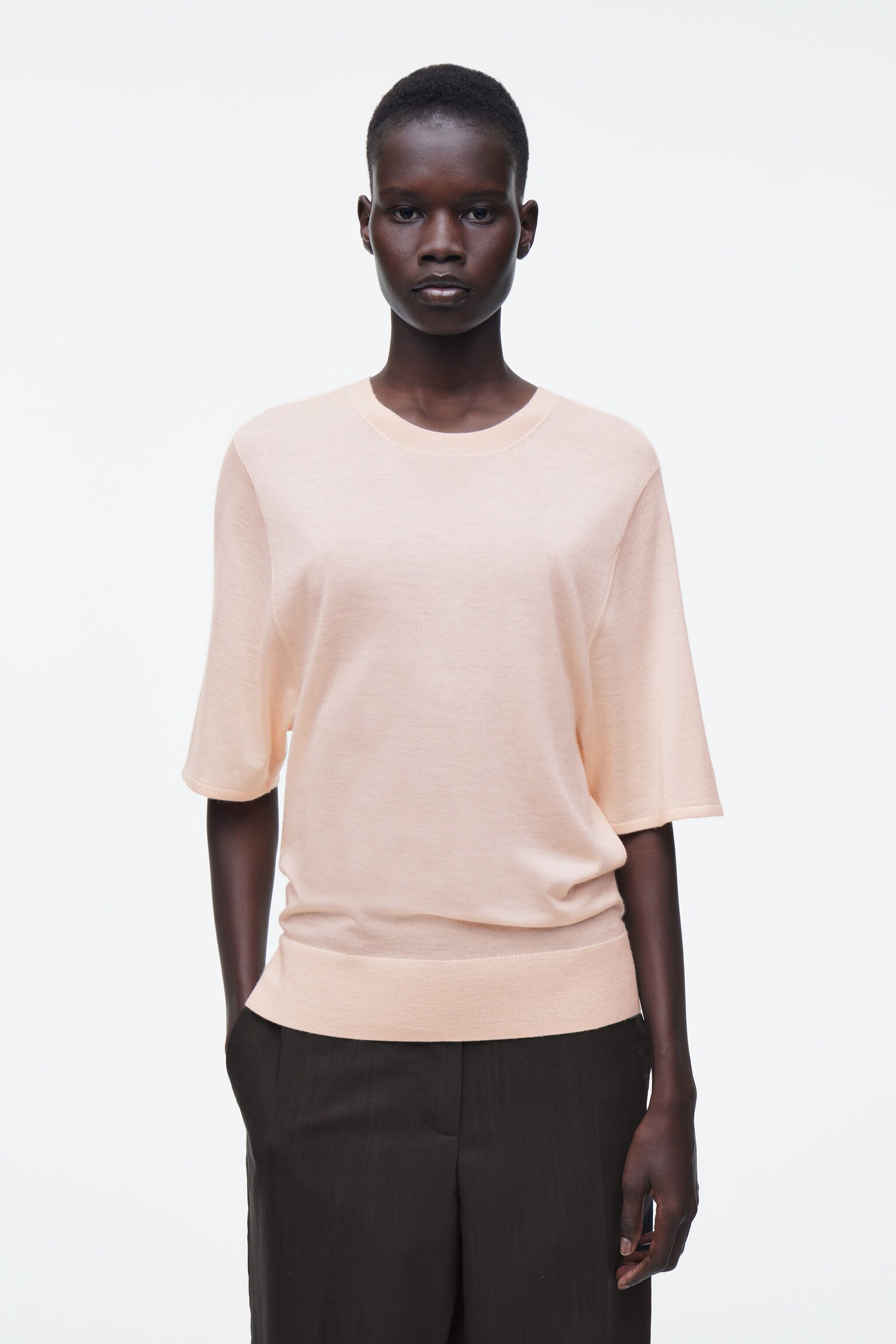 Explore the COS Spring Summer 2025 Runway