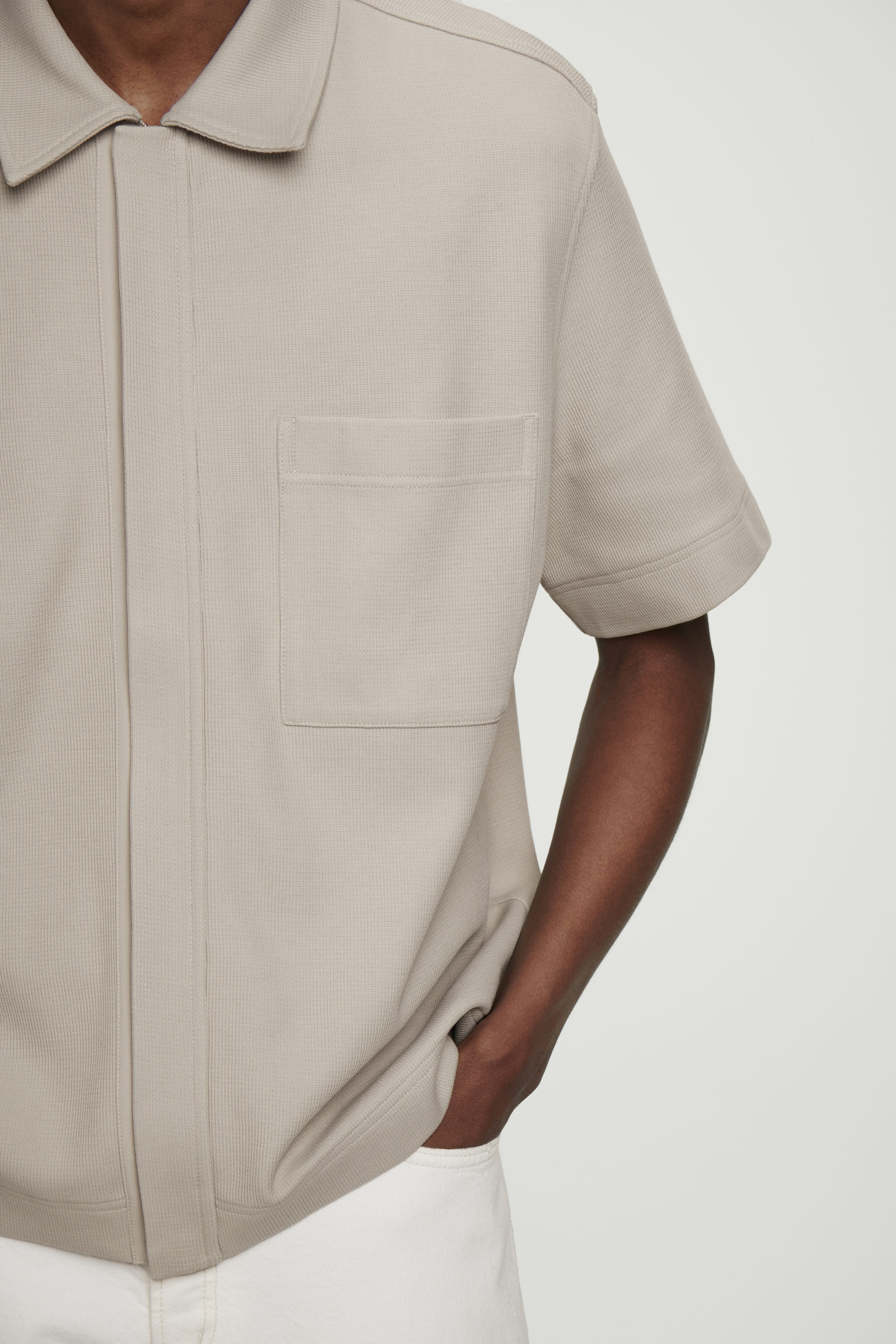 TEXTURED COTTONJERSEY ZIPPED SHIRT