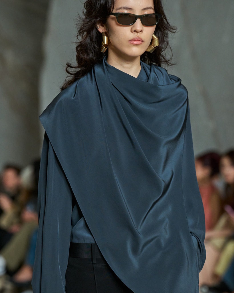 Explore the COS Spring Summer 2025 Runway